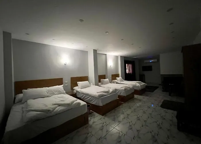 Life Pyramids Inn