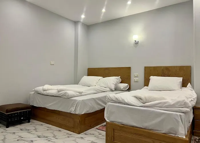 Life Pyramids Inn