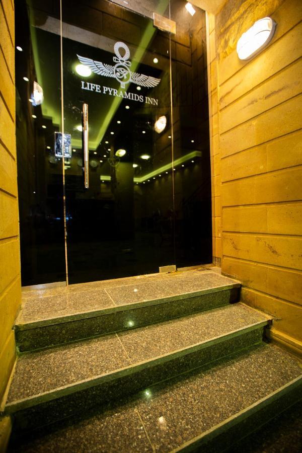 Life Pyramids Hostal Kafret el-Gabal
