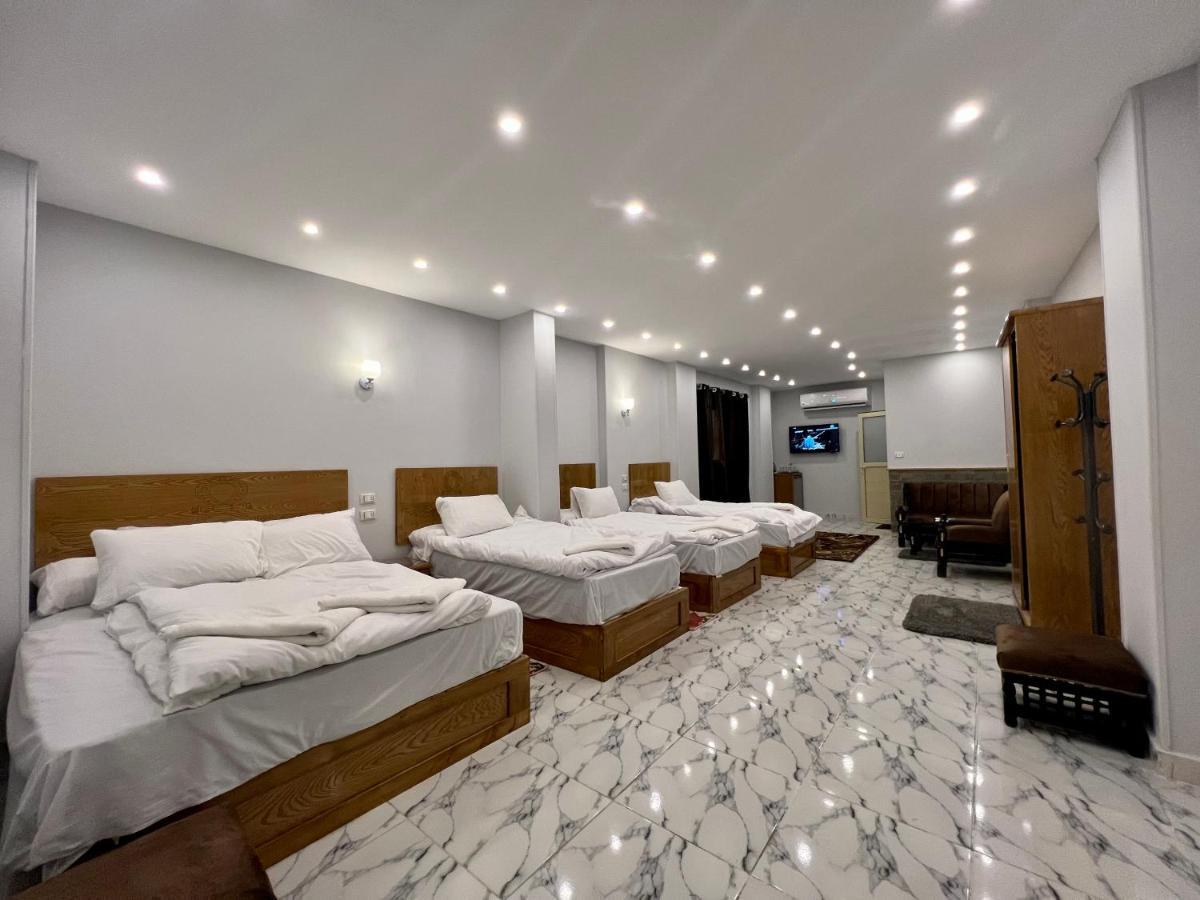 Life Pyramids Hostel